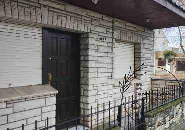 OPORTUNIDAD DE INVERSION - CHALET A RECICLAR EN VILLA PRIMERA VENTA!!