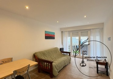  VENTA! AMPLIO 2 AMBIENTES TOTALMENTE EXTERNO CON BALCON - EXCELENTE UBICACION